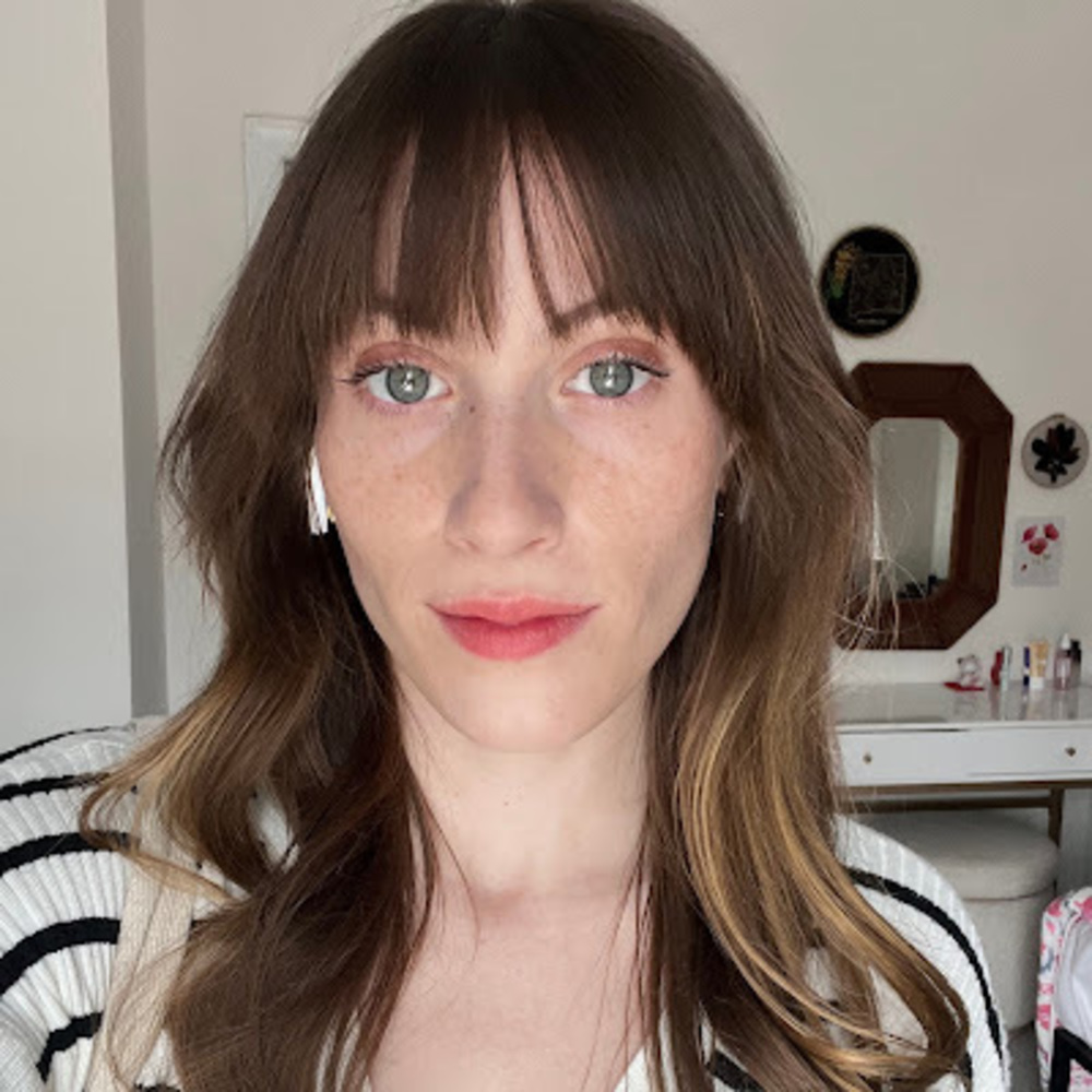 Meet your Posher, Julia